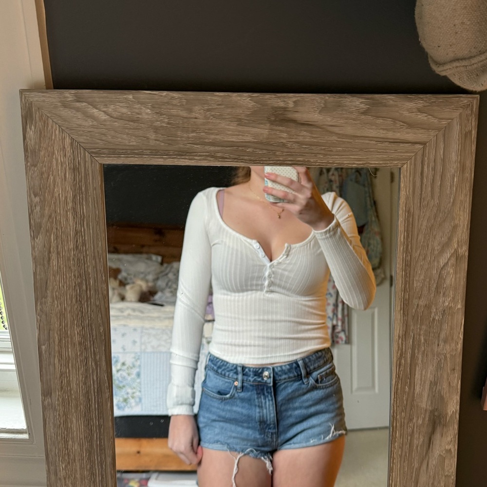 SHEIN White Ribbed Buttoned Long Sleeve Top